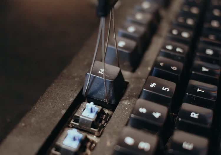 How to Deep Clean Your Keyboard