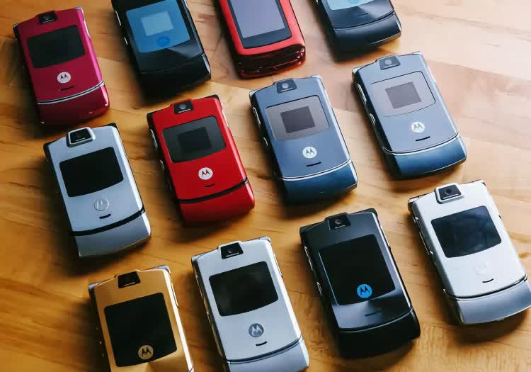Motorola Razr V3: The iPhone of Yesteryear