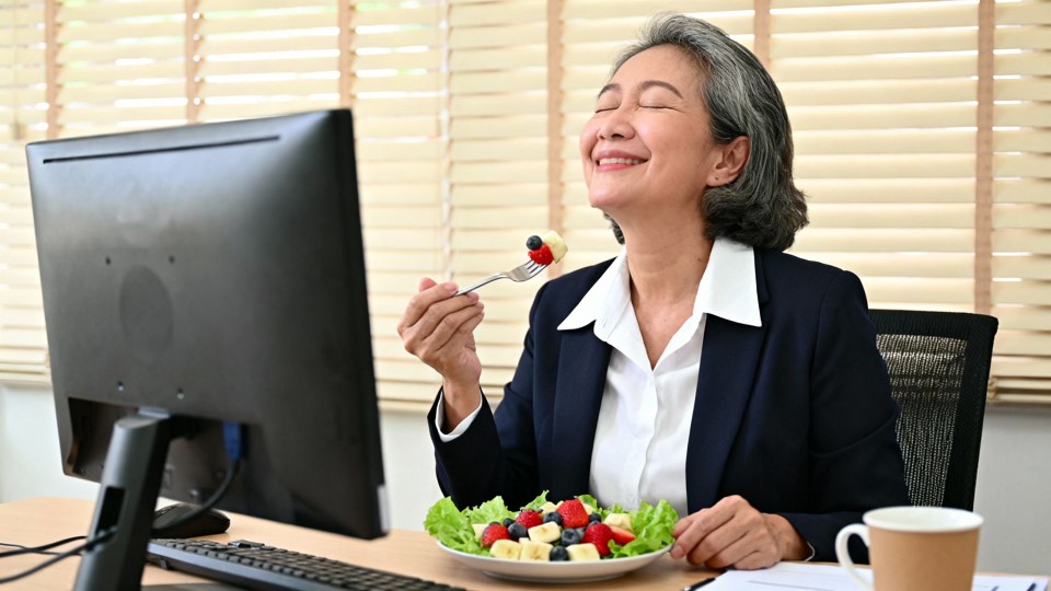 The Resilience Recipe: How a Positive Mindset Fortifies Your Health Against Life's Storms