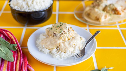 Crock Pot Stuffed Chicken Rolls