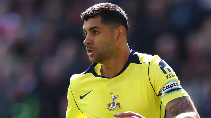 Why isn’t Cristian Romero playing for Tottenham vs Everton in 2025-26 Premier League clash?
