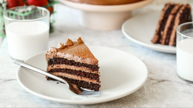 Hershey's Chocolate Cake With Frosting