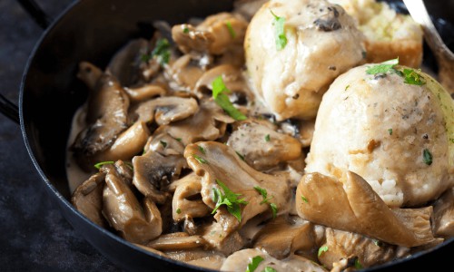 Dumplings in mushroom sauce
