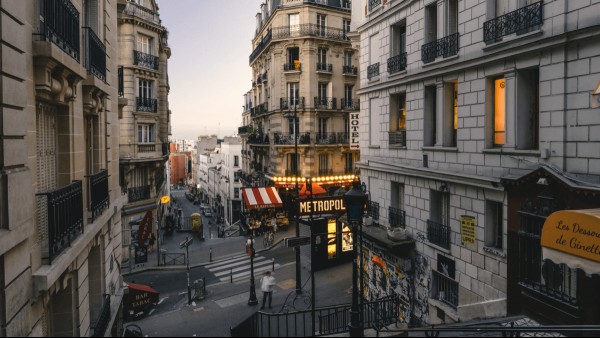 How Many People Speak French, And Where Is It Spoken?