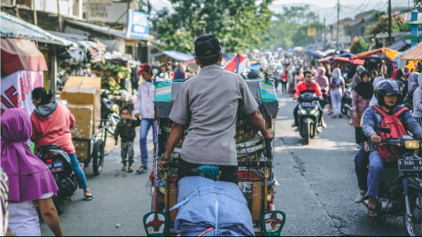 How Many People Speak Indonesian, And Where Is It Spoken?