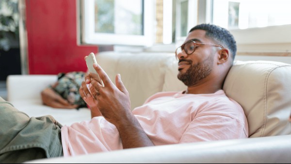 9 TikTok Accounts To Follow If You’re Learning Spanish