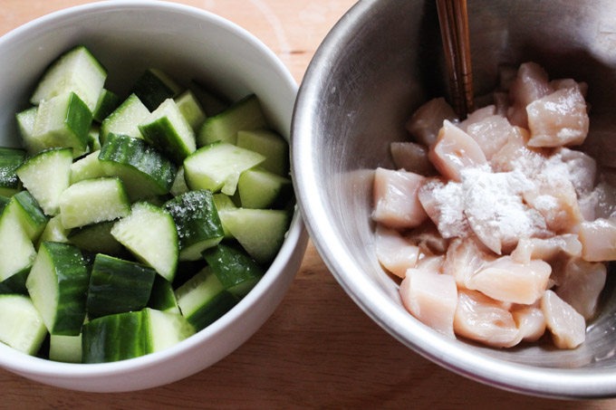 Chicken Breast with Cucumber Stir Fry (2 of 9)