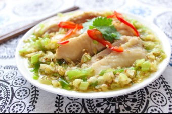 Chicken with Green Onion Sauce-7