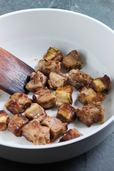 Super Easy Chinese Pork Rib Rice Bowl-Step One