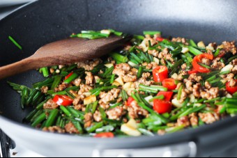 Stir fry Chive and Ground Pork