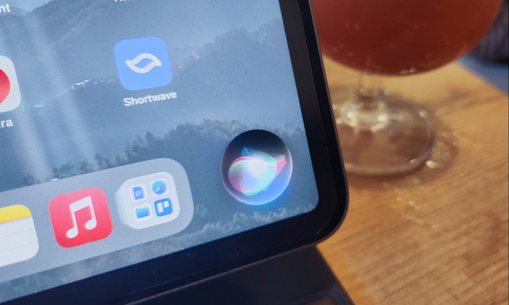 Siri on an iPad Pro