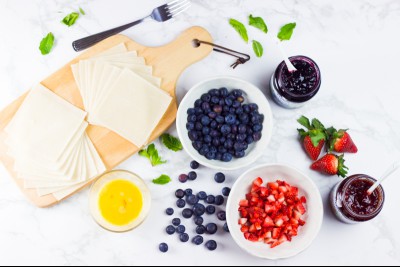 Finger-licking Mini Pie Wontons With Hero Fruit Spread - Ingredients