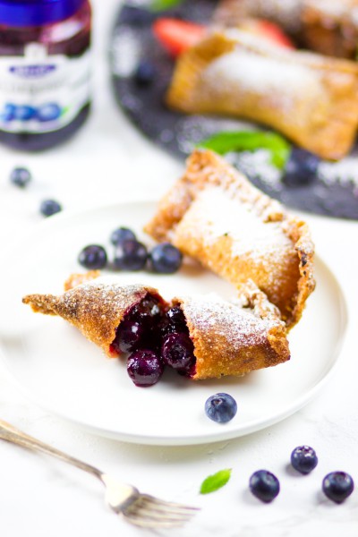 Finger Lickin' Good Mini Fruit Pie Wontons