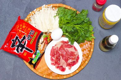 Deluxe Instant Ramen With Beef and Vegetables-Ingredients