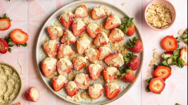 Linda's Cheesecake-Stuffed Strawberries