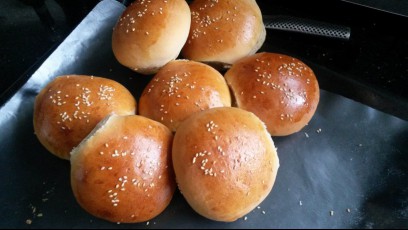 Homemade Hamburger Buns (Bread Machine)