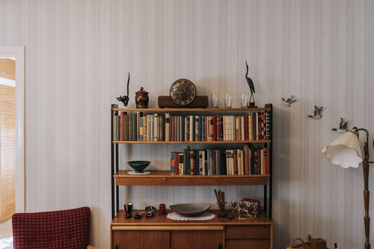 stand alone bookshelf in home