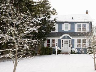 12 Things You Should Do Right Now to Prep for Winter Power Outages