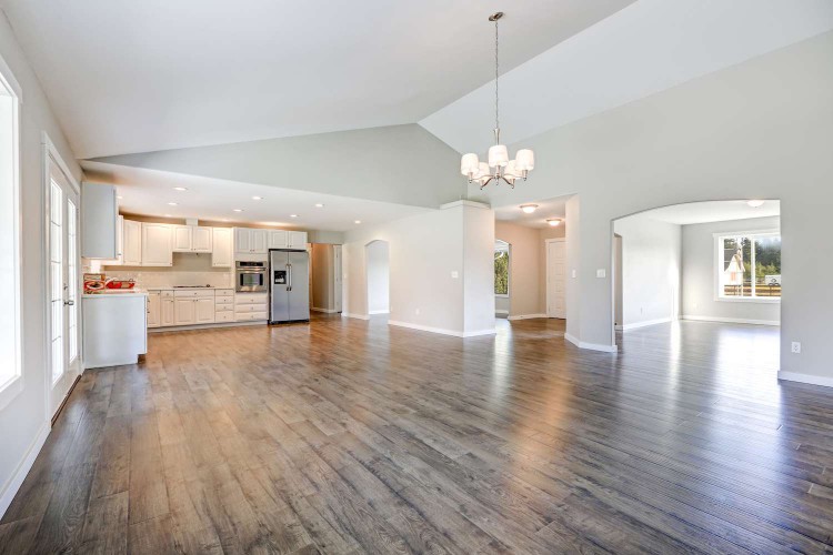 laminate flooring in an empty home