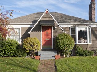 7 Home Exterior Features That Make Your House Look Dated, According to a Contractor