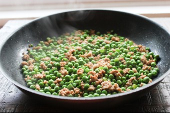 Ground pork and English Green Peas
