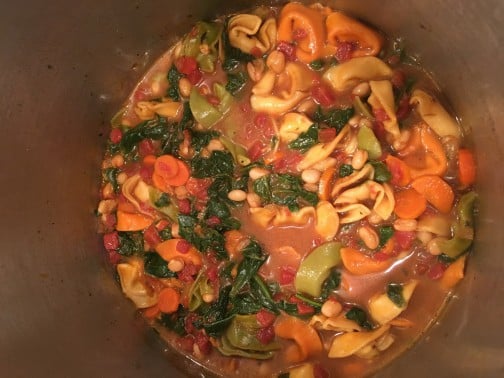 Tortellini Tomato Spinach Soup