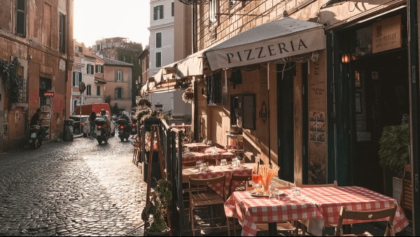 Italian Vs French: Which One Should You Learn?