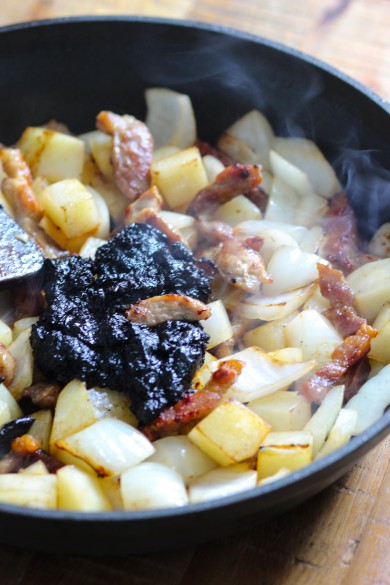 Better-Than-Takeout Black Bean Sauce Noodles (Jajangmyeon) - Step Three
