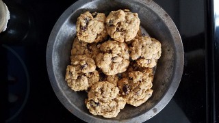 Vanishing Oatmeal Raisin Cookies