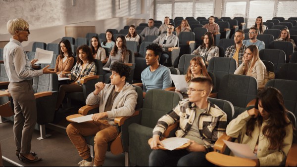 An Introduction To Linguistic Anthropology, Ethnolinguistics And Their Connections To Language