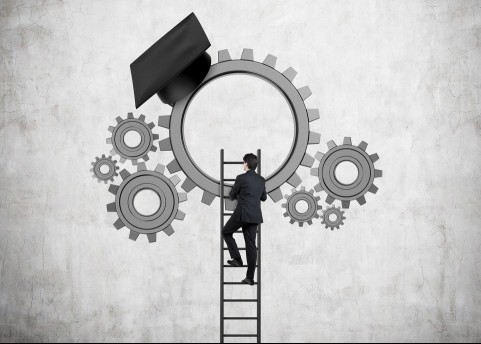 Observe! Além das Barreiras Linguísticas: Estratégias para Trabalhar no Exterior Sem Fluência em Inglês Observe! Além das Barreiras Linguísticas: Estratégias para Trabalhar no Exterior Sem Fluência em Inglês