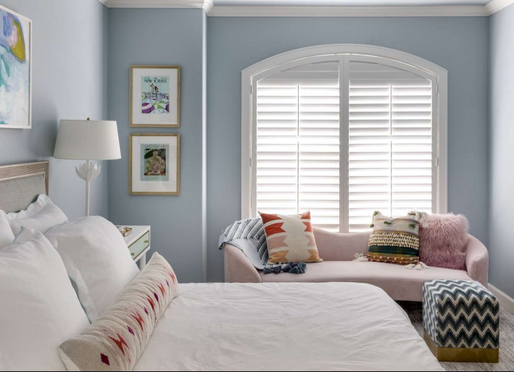 make a small bedroom feel bigger