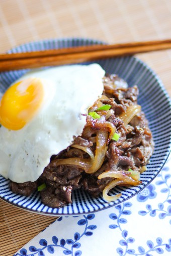 Pan-fried Marinated Beef with Egg