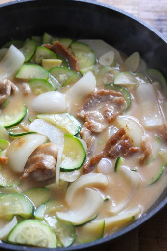Korean-soybean-paste-soup