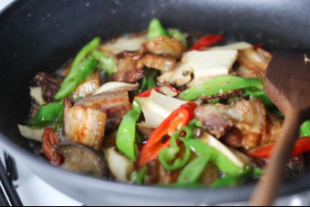Stir Fry Pork Belly and Mushroom