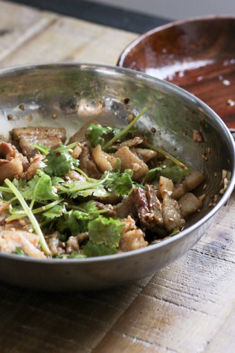 Mix the pork belly with sauce