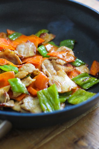 Stir fry pork belly with carrot