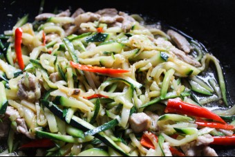 stir fried pork and zucchini