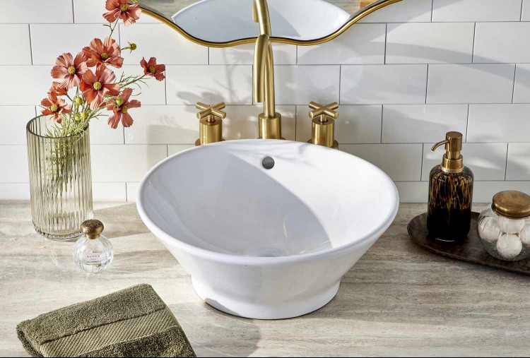 Laminate countertop in bathroom