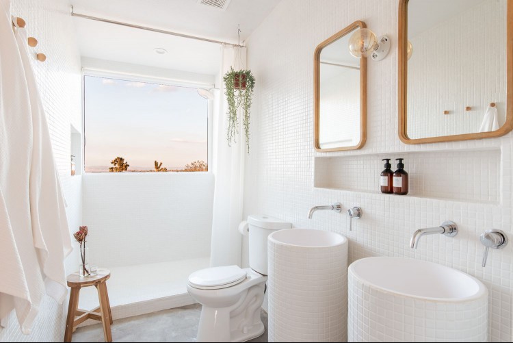 Comprehensive Guide to Remodeling a Small Bathroom