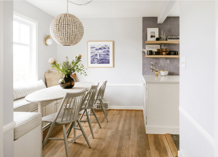 breakfast nook with oval table
