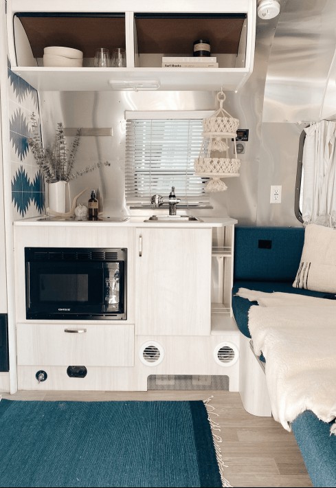 what is a kitchenette rv