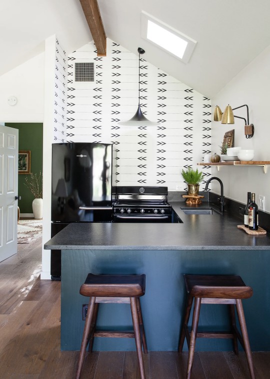 matte black fridge and oven