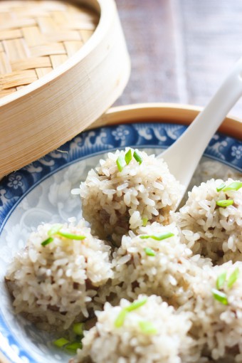 Steamed Sticky Rice Meat Balls (Pearl Meat Balls)