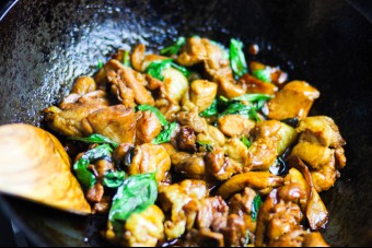 Taiwanese-Style Three Cup Chicken Step Four