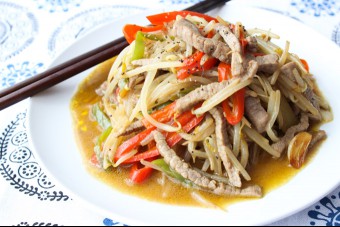 Tasty beef and bean sprouts (11 of 12)