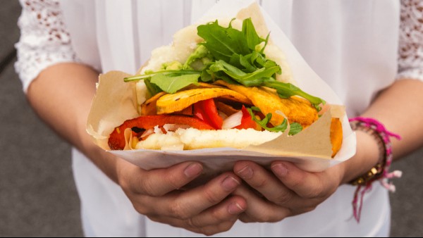 How To Order Vegan Food In Other Languages While Traveling