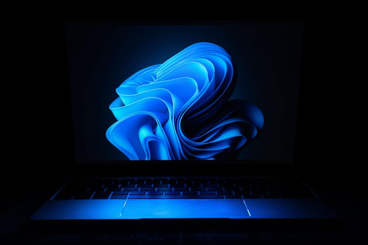 Security researcher discovered attack to downgrade Windows permanently