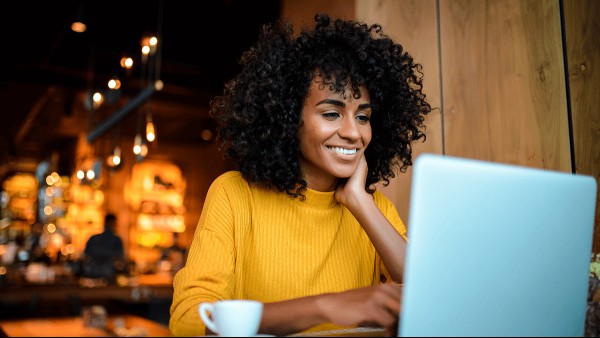 9 YouTubers To Subscribe To If You’re Learning Spanish