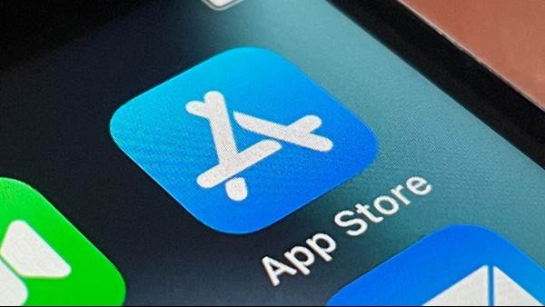 Apple Pulls Malware-Infested Apps That Could Steal Your Private Data